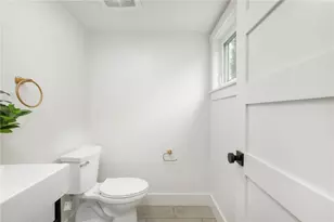 54 Grand View St, Providence, RI 02906 - Photo 18