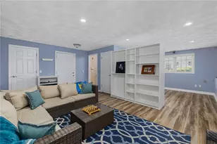 111 S Comstock Pkwy, Cranston, RI 02921 - Photo 30