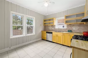 31 Windsor Rd, Cranston, RI 02905 - Photo 24