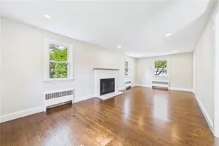 28 Eden Crest Dr, Cranston, RI 02920 - Photo 12