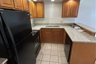 20 Hurdis St, North Providence, RI 02904 - Photo 6