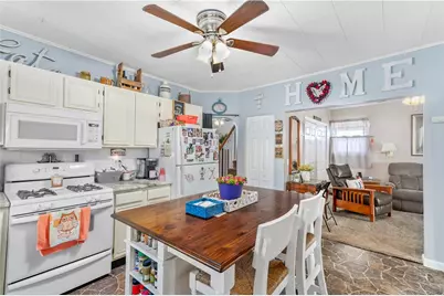 19 Charpentier Avenue, Pawtucket, RI 02861 - Photo 4