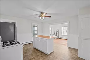86 Spring St, Lincoln, RI 02838 - Photo 12