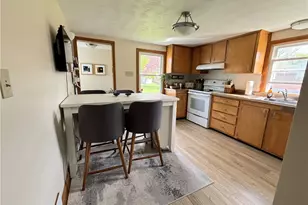 20 Linda Ln, Cumberland, RI 02864 - Photo 2