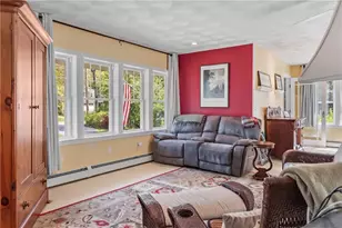 102 Woodbine Rd, South Kingstown, RI 02879 - Photo 8