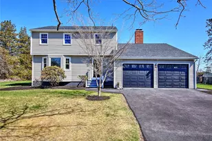 3 Pinetop Rd, Barrington, RI 02806 - Photo 2