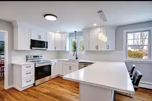 3 Pinetop Rd, Barrington, RI 02806 - Photo 2
