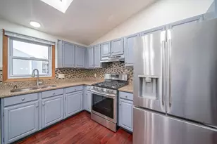 2 Dogwood Dr, Cranston, RI 02921 - Photo 12