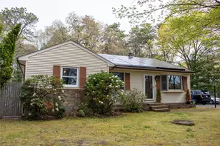 27 Club House Rd, Coventry, RI 02816 - Photo 2