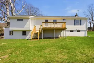 55 Mixter St, Middletown, RI 02842 - Photo 4