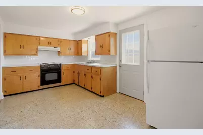 55 Mixter Street, Middletown, RI 02842 - Photo 16