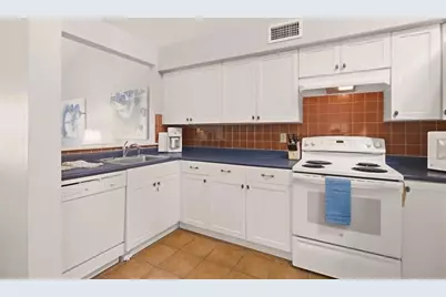 150 Bay View Drive #5, Jamestown, RI 02835 - Photo 6