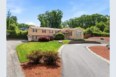 125 Old Mendon Road, Cumberland, RI 02864 - Photo 32