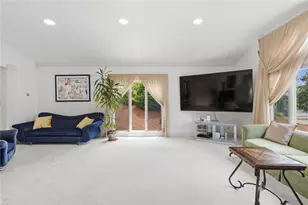 125 Old Mendon Rd, Cumberland, RI 02864 - Photo 10
