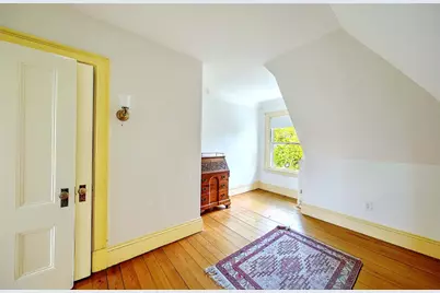 22 Irving Avenue, Providence, RI 02906 - Photo 40