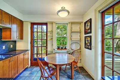 22 Irving Avenue, Providence, RI 02906 - Photo 22