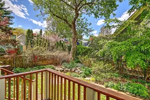 22 Irving Ave, Providence, RI 02906 - Photo 42