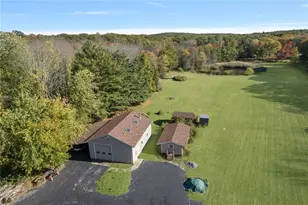 365 W Wrentham Rd, Cumberland, RI 02864 - Photo 6