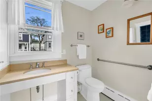 4 Van Zandt Ave, Newport, RI 02840 - Photo 30