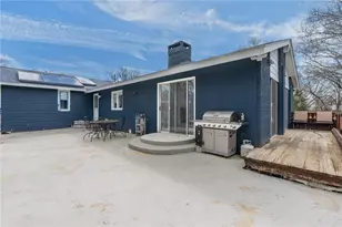 77 Woodlawn Ave, North Providence, RI 02904 - Photo 28