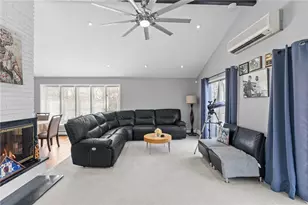 77 Woodlawn Ave, North Providence, RI 02904 - Photo 6