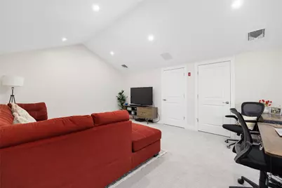 46 West Valley Circle #31, West Warwick, RI 02893 - Photo 24
