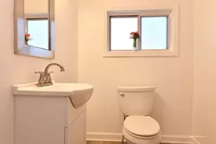 109 Conanicus Rd, Narragansett, RI 02882 - Photo 6