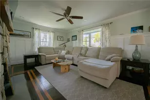 46 Channing Rd, Narragansett, RI 02882 - Photo 8