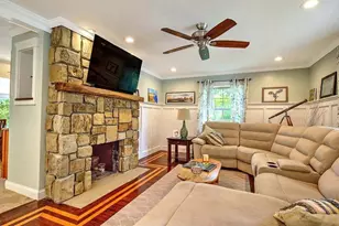 46 Channing Rd, Narragansett, RI 02882 - Photo 14