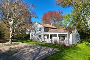 46 Channing Rd, Narragansett, RI 02882 - Photo 1