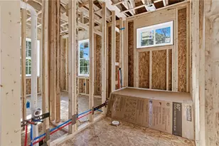 10 Walnut St, West Warwick, RI 02893 - Photo 12