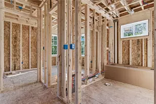 10 Walnut St, West Warwick, RI 02893 - Photo 4