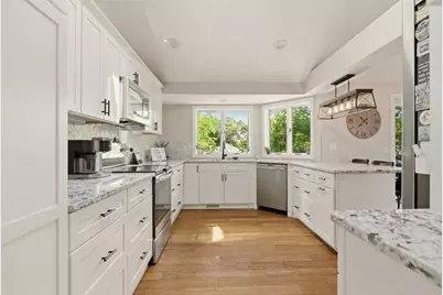 7 Friar Tuck Road, Warwick, RI 02886 - Photo 10