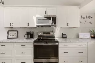7 Friar Tuck Rd, Warwick, RI 02886 - Photo 14