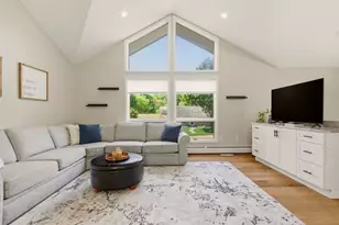 7 Friar Tuck Rd, Warwick, RI 02886 - Photo 4