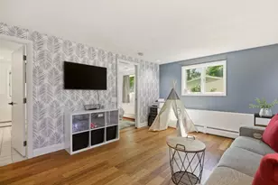 7 Friar Tuck Rd, Warwick, RI 02886 - Photo 32