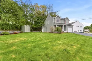15 Aborn Ave, Cumberland, RI 08264 - Photo 8