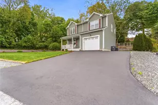 15 Aborn Ave, Cumberland, RI 08264 - Photo 2