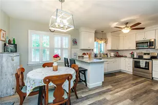 220 Alvin St, Warwick, RI 02886 - Photo 16