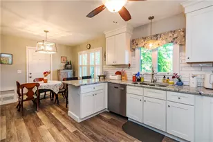 220 Alvin St, Warwick, RI 02886 - Photo 18