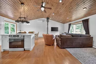 9 Friendship Ln, Smithfield, RI 02917 - Photo 12