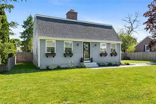 12 Highview Ave, Warren, RI 02885 - Photo 1
