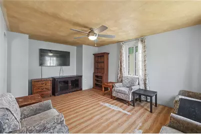 87 Easton Avenue, Warwick, RI 02889 - Photo 2
