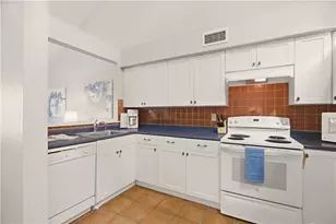 150 Bay View Dr, Jamestown, RI 02835 - Photo 4