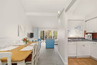 150 Bay View Drive #11, Jamestown, RI 02835 - Photo 4