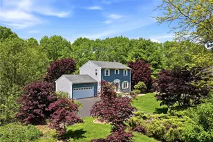 130 Village Hill Ln, North Kingstown, RI 02852 - Photo 4