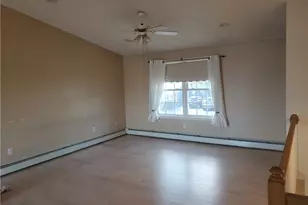 35 Ferncliff Ave, North Providence, RI 02911 - Photo 4