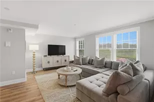 20 Narragansett Ave, Narragansett, RI 02882 - Photo 20