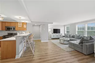 20 Narragansett Ave, Narragansett, RI 02882 - Photo 10
