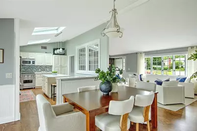 33 Meadowbrook Drive, Barrington, RI 02806 - Photo 6